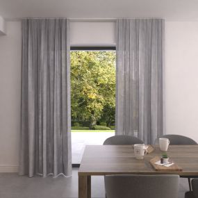 gordijn op maat gloss stofdetail zijdegrijs